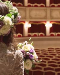 Wedding Dresses  according to each season 