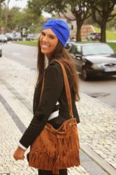 ELETRIC BLUE TURBAN AND A BANDOLERA