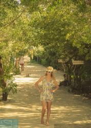 VESTIDO DE FLORES EN VARADERO - FLORAL DRESS IN VARADERO