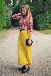 Outfit of the day: Fiori e mostarda.