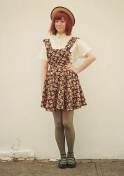 DIY Floral Pinafore, Zigzag Legs & What's Eating You Up?