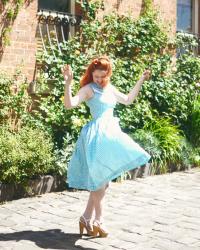 blue gingham and perfect laneways
