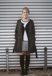 Look colegial: falda tablas y cuadros