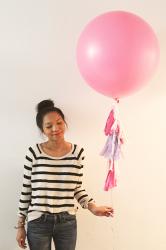 DIY balloon fringe & Friday link love