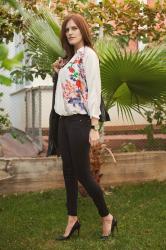ORIENTAL BLOUSE & BLACK JEANS 