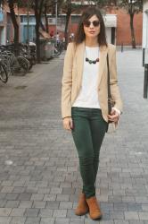 Basic jumper, green and beige