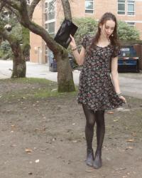 Grunge, florals and boots - OOTD