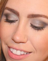 Makeup Monday: Holiday Smokey Eye