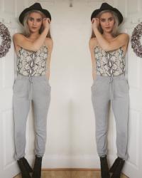 KNITTED JOGGERS & SNAKESKIN