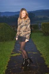 Leopard sweatshirt & new shoes ...