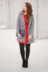 CHRISTMAS OUTFIT | HOUNDSTOOTH COAT & RED DRESS