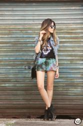 Look du jour: Dark side of the Moon