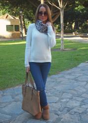 Cream sweater 6KS