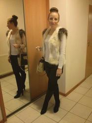 Outfit: Faux fur gilet