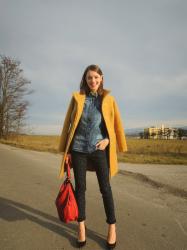 amber coat & tartan green bow tie 