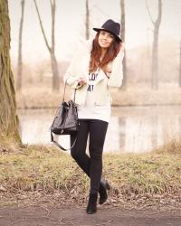 OOTD | PASTEL ZIPPER COAT