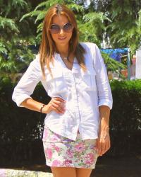 Lovely sun in my heart.... / Wearing flowers and neon