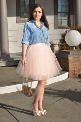 TULLE SKIRT & BOW PUMPS (FUN AND FLIRTY VALENTINE'S DAY OUTFIT)