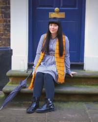 What I Wore in London :: Monochrome with a Splash of Yellow