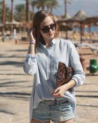 Denim shorts + leopard clutch