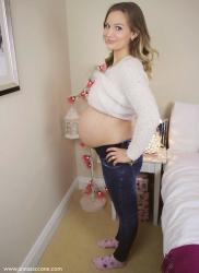 Mommy Monday: 36 Weeks Pregnant with Baby #2!