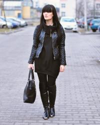 Total Black Look