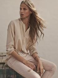 myselfinwonderland:
Anna Selezneva for Mango Spring 2014...