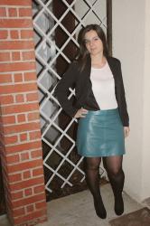 Ma bulle Mode..Leather skirt