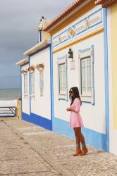 BUBBLE GUM DRESS IN ERICEIRA 