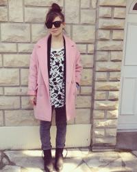 Yo! #ootd #mickey shirt and jeans from @hm, coat #camaieu , sunglasses #Lanvin for #hm boots #Acne #Pistol