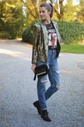 Outfit of the day: Come smorzare una giacca di paillettes?