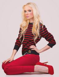  LOOK OF THE DAY: RED SAILOR