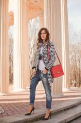 HOUNDSTOOTH COAT AND RED BAG