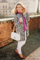 Outfit under 100€: radiant orchid blouse with zebra coat