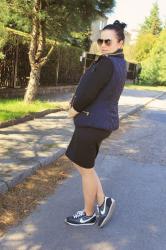 Wyglad dnia - sukienka i sneakersy