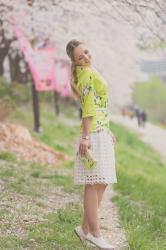 Sakura blossom: green florals