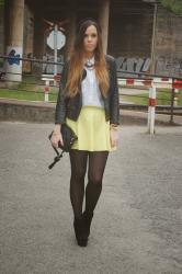 Yellow skirt.