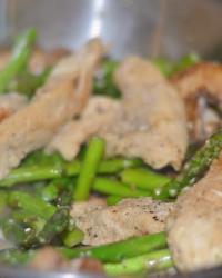 Recipe Tuesday: Chicken with asparagus and mushrooms