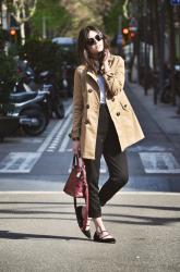 Classic trench and ballerina