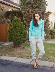 Imagine The Queen in Sweatpants