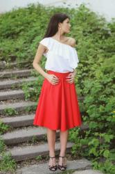 RED MIDI SKIRT