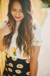 PINEAPPLES & DAISIES