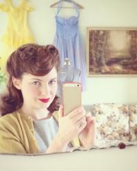 seven days, stripy housecoats, sick cats and apple crumbles