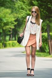 black sandals + sleeveless top.