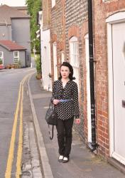 A new polka dots blouse and travelling to Brighton (again)