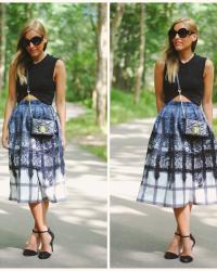 Midi skirt.