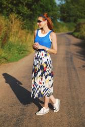 How to Style a Vintage Midi Skirt | With Plain White Tennis Shoes
