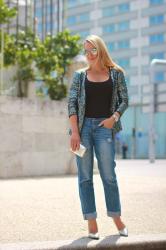 Sequinned blazer & boyfriend jeans