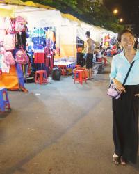 Bến Thành Night Market Style