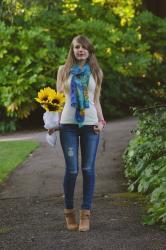 A Photo Shoot At The Park With Flowers & AG Jeans
